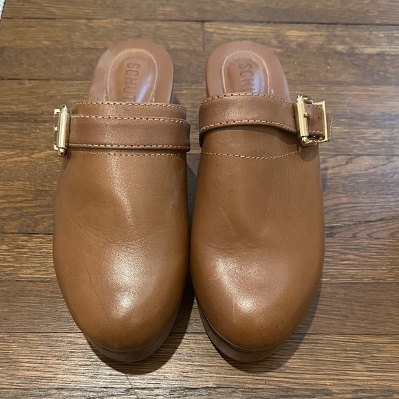 SCHUTZ Shoes - SCHUTZ Tan-Brown Leather Mule Slides with Gold Buckle Size 7